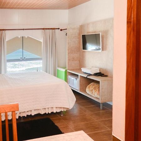 Pousada Vila Del Mare Бомбиняс Екстериор снимка