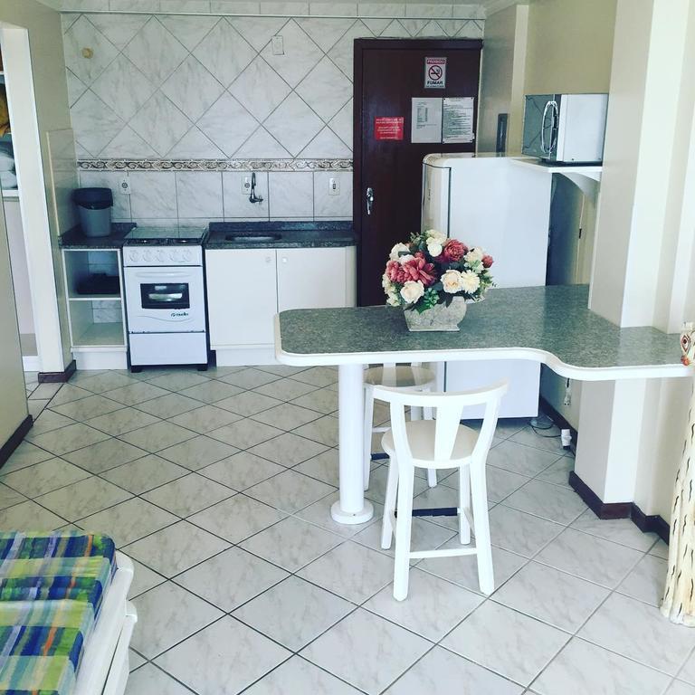 Pousada Vila Del Mare Бомбиняс Екстериор снимка